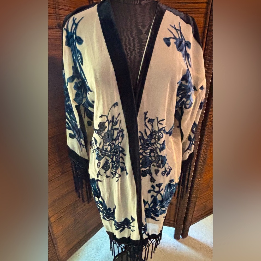 Chico's Cream and Dark blue velvet burn-out Kimono - Picture 5 of 5